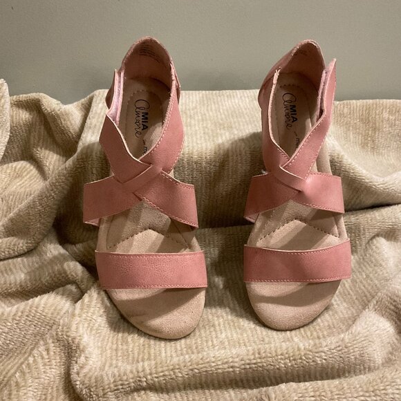 Mia Amore Wedge Sandals - Size 7 Shoes - Picture 1 of 6